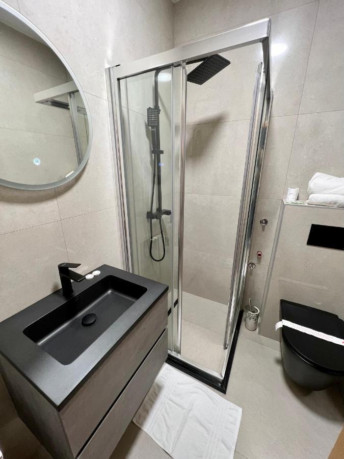 Hotel Brkic Sarajevo Airport - Free Parking エクステリア 写真