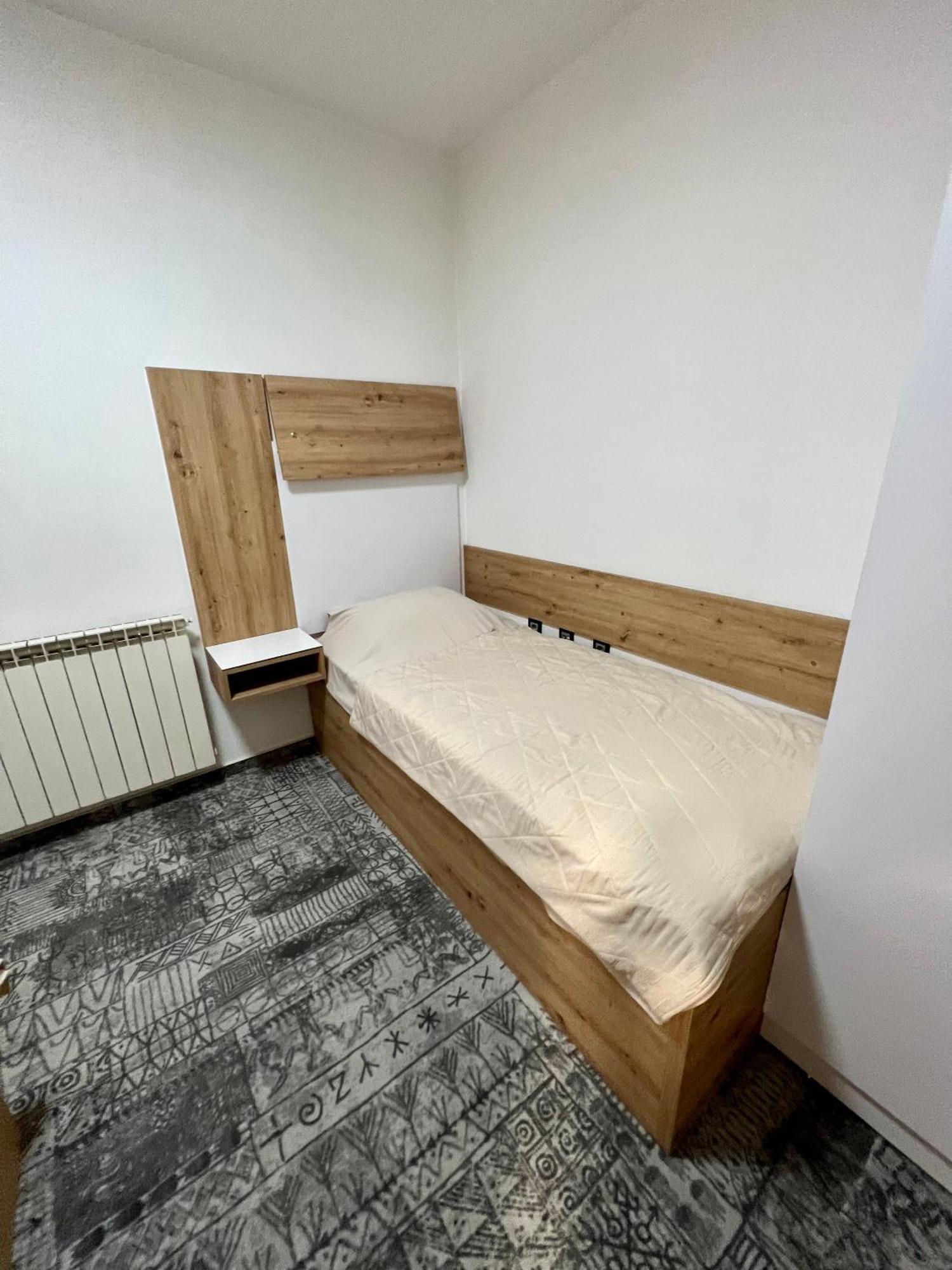 Hotel Brkic Sarajevo Airport - Free Parking エクステリア 写真