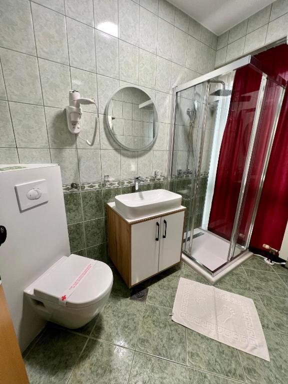 Hotel Brkic Sarajevo Airport - Free Parking エクステリア 写真