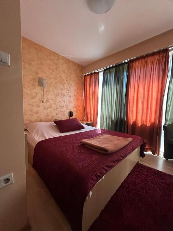 Hotel Brkic Sarajevo Airport - Free Parking エクステリア 写真